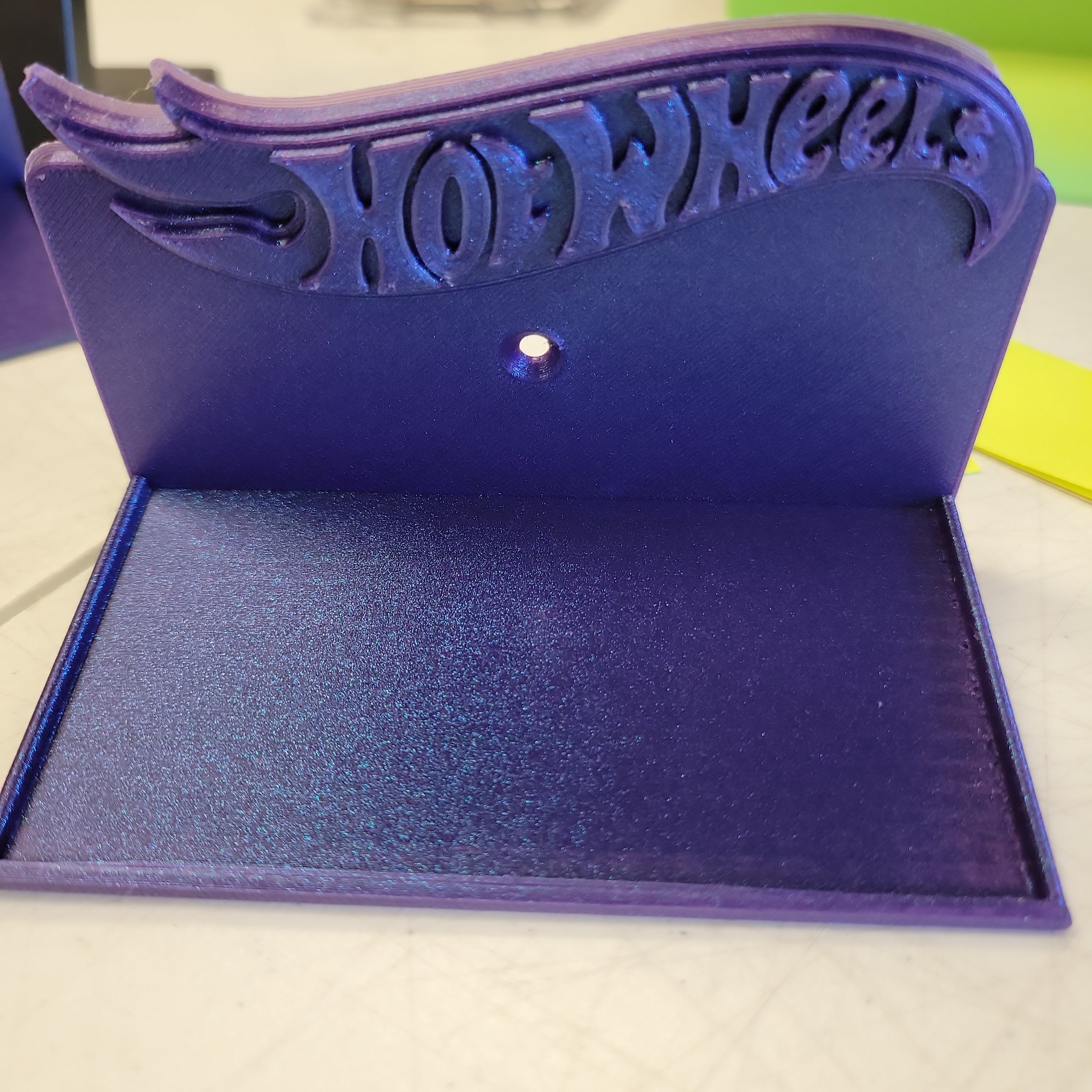 Hot Wheel Wall Stand Blue Medium