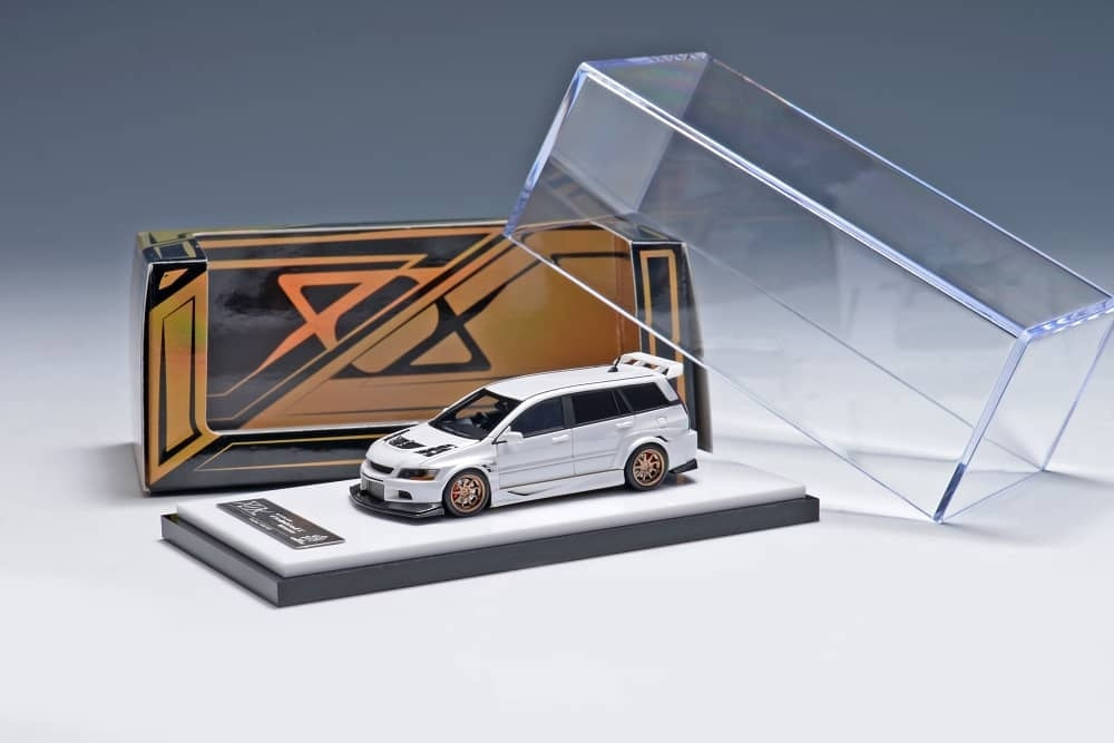 404Error 1:64 Resin Model Lancer Evolution EVO IX Wagon - White Hood