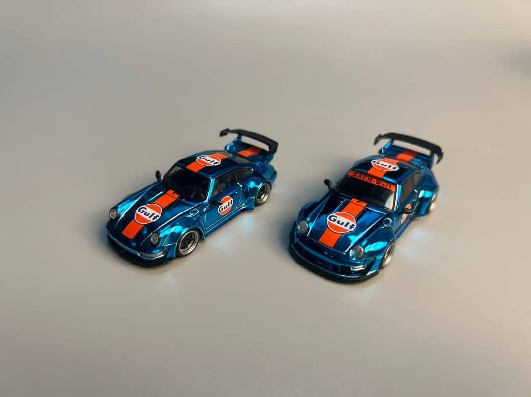 Flame Model 1:64 Diecast Model Gulf Porsche Chrome 4 Car Set