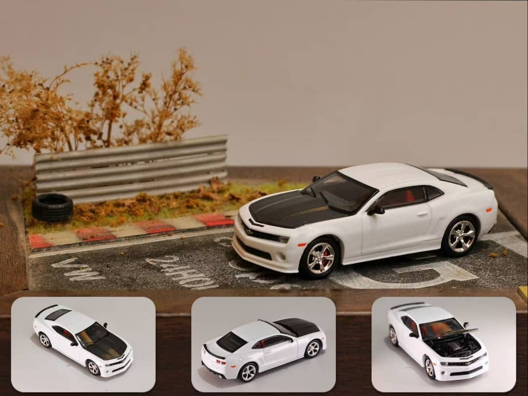 Glory Model GM 1:64 Diecast Model Camaro Mk5 Color: White