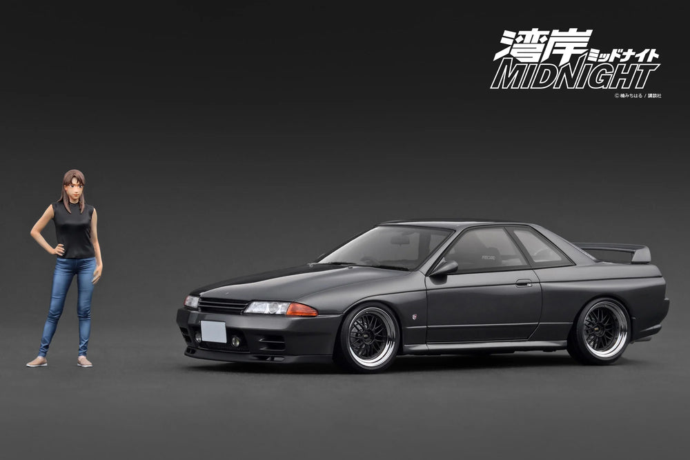 IG3595 NISSAN SKYLINE GT-R (R32) Gun Metallic 湾岸MIDNIGHT Reina's R With Ms.Reina Akikawa 1:18