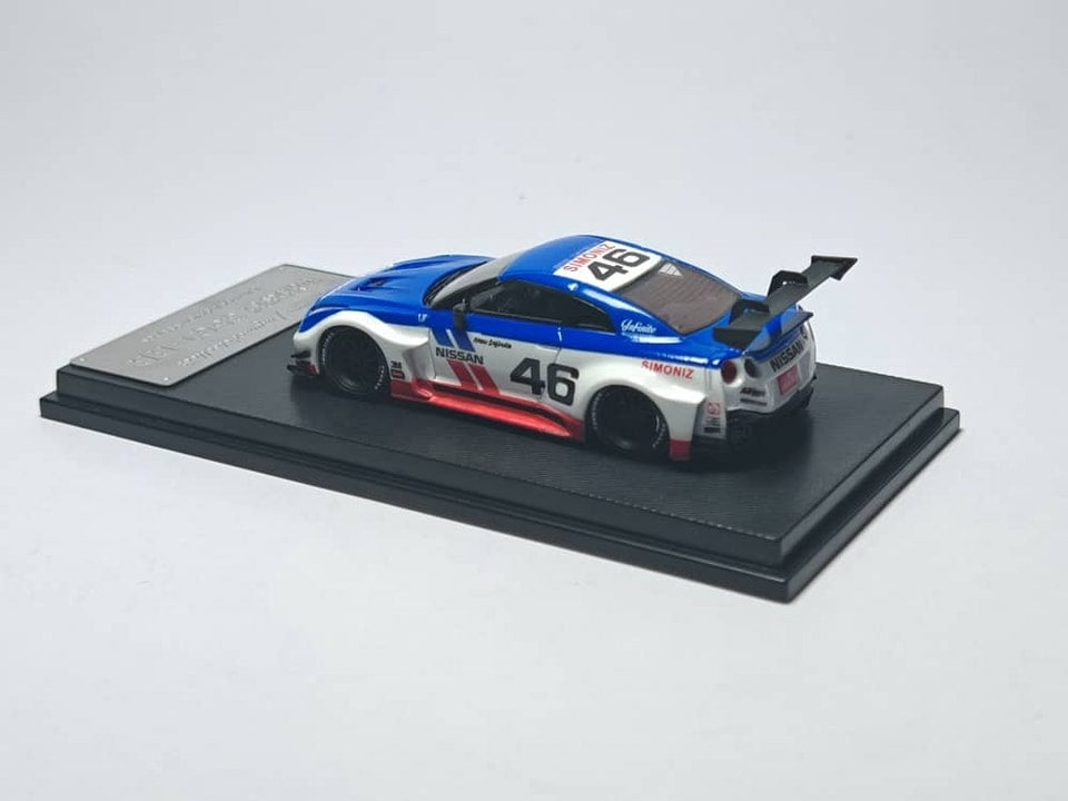 Model Collect MC 1:64 Diecast Model GT-R R35 Silhouette Works GT 35GT-RR B) Blue-White 46# Livery