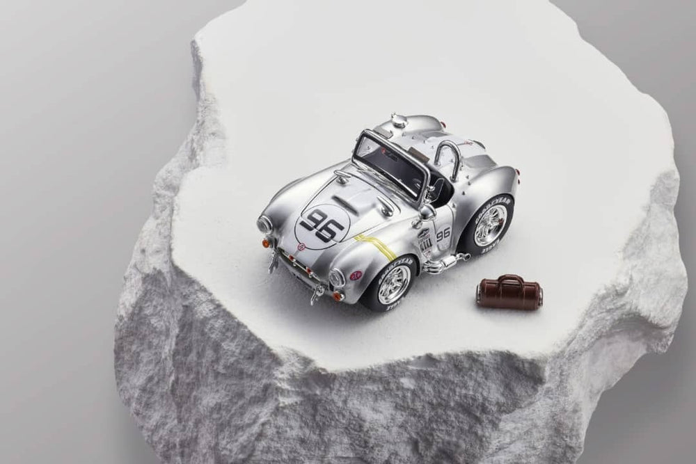 Era Q x DYwork 1:64 Resin Q Car Model Shelby Cobra 427 Silver 96# Livery
