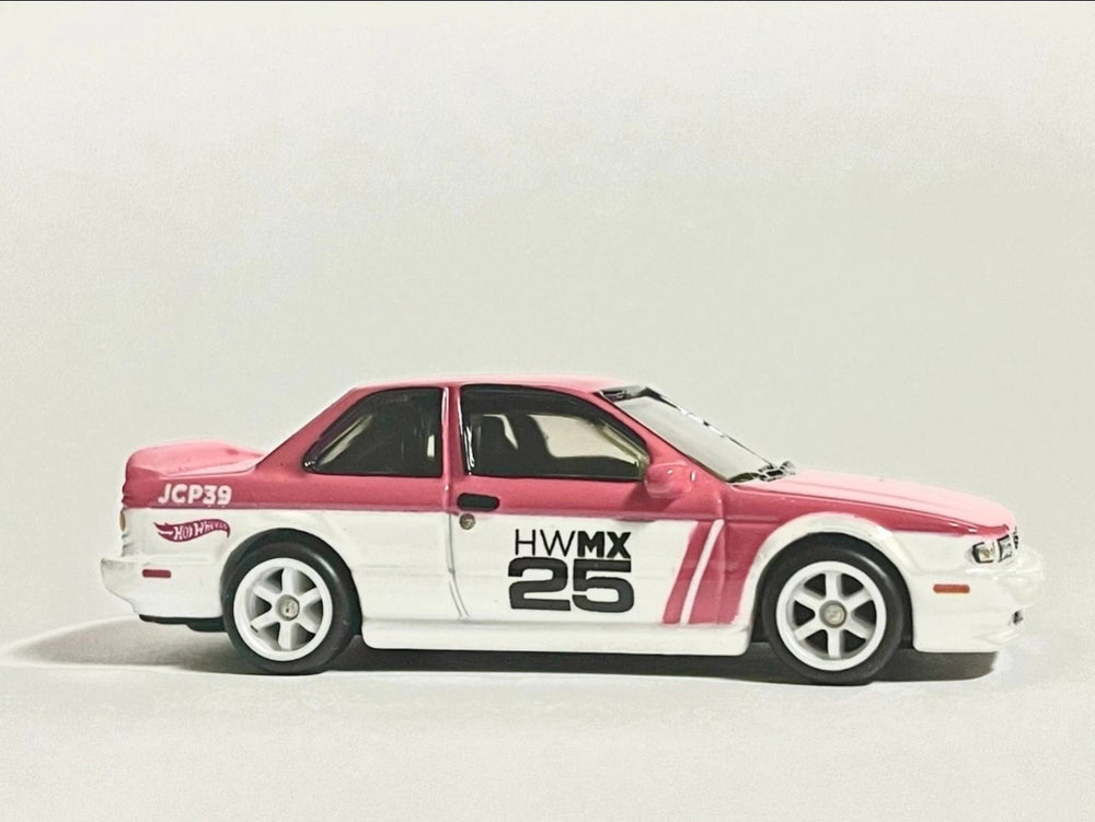 Hot Wheels 2025 Mexico Convention Nissan Sentra