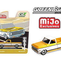 Greenlight 1:64 1972 Chevrolet C-10 Short Bed Custom – Mustard Yellow with White Two-Tone – Mijo Exclusives