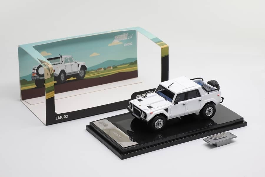 Shadow  Pro 1:64 Diecast Model Lambo LM002 SUV Color(LHD): Peral White (504)。