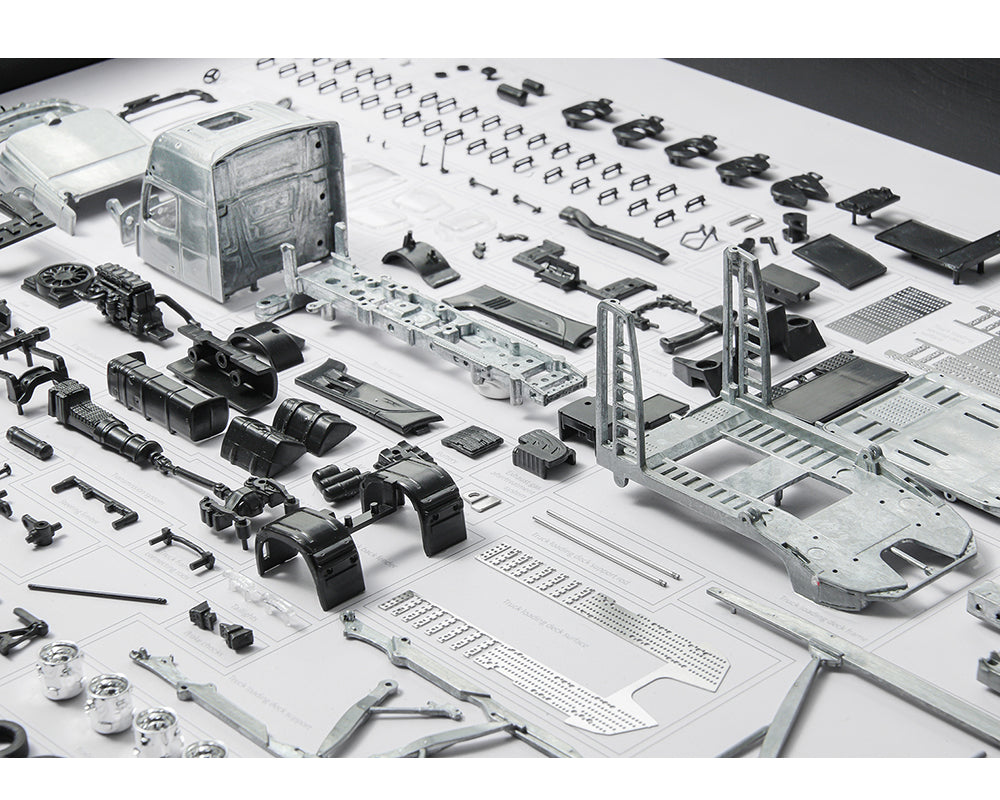 (Preorder) GCD 1:64 Mercedes-Benz Actros Disassemble Art – Raw Metal