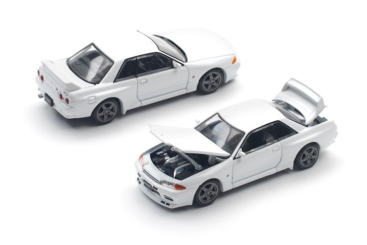 PR640157 NISSAN SKYLINE GT-R R32
CRYSTAL WHITE
Opening Front & Rear | Detailed Engine