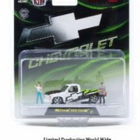 2025 M2 Sema Exclusive 1990 Chevrolet C1500 with mini figures