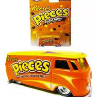 2014 Hot Wheels Pop Culture: Reeses VOLKSWAGEN T1 PANEL