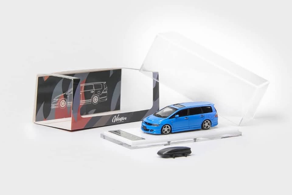 1:64 Resin Honda Odyssey Blue 1 of 199 produced