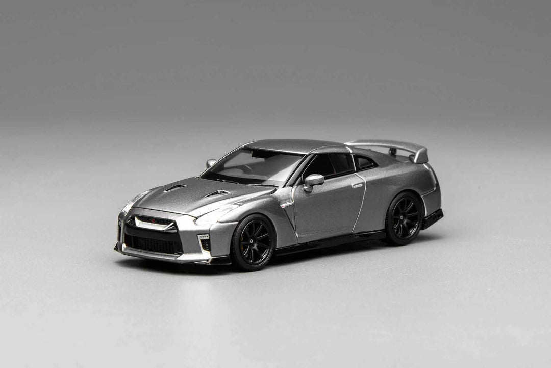 MOTORHELIX 1:64 Nissan GT-R (R35) Track Edition Engineered by NISMO 2020