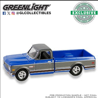 (Preorder) Greenlight 1:64 1972 Chevrolet Cheyenne C10 Short Bed – Blue with Grey – Hobby Exclusive
