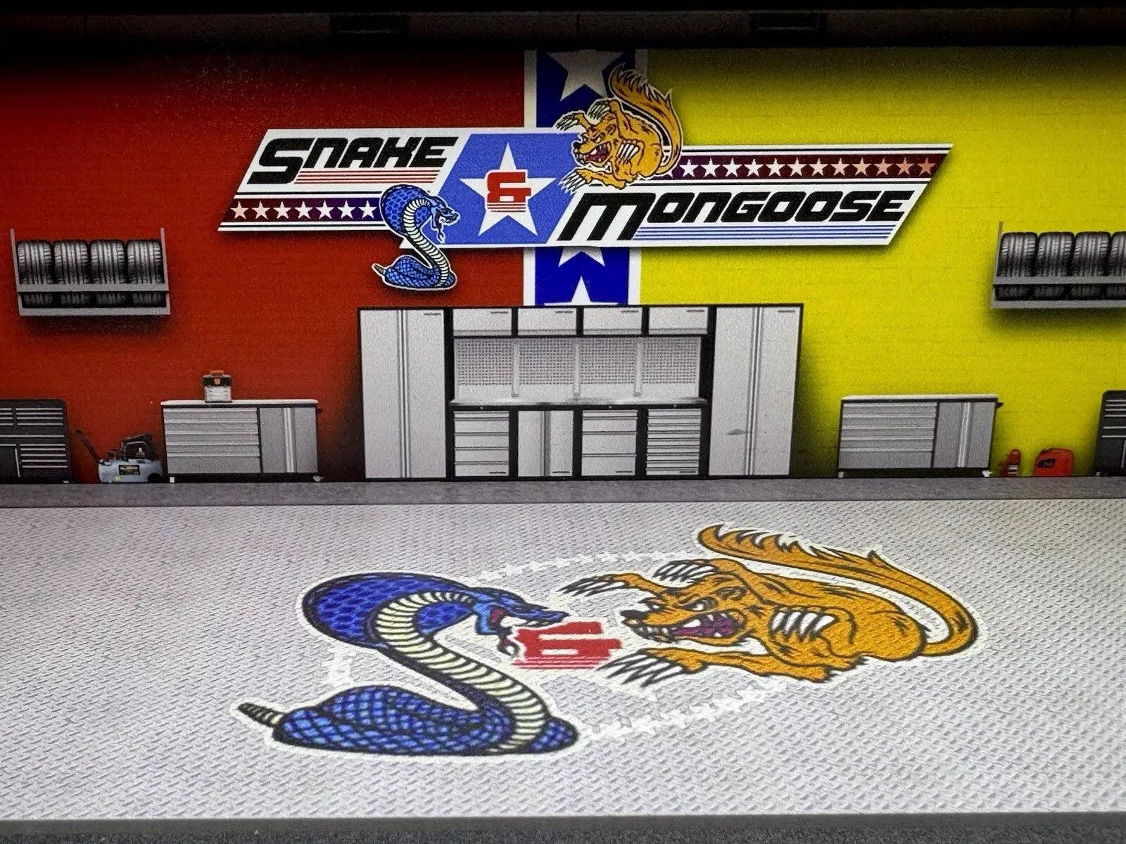 Snake & Mongoose Theme FOR Hot Wheels 1:64 Model Diorama Garage LED Lighting